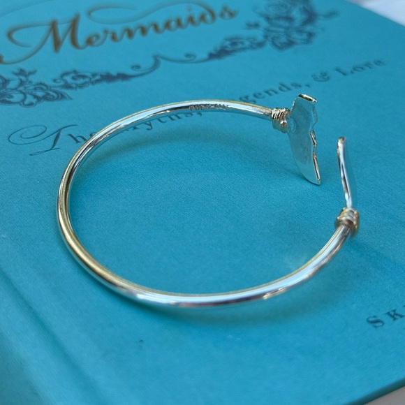 Eden Hand Arts Whale Tail Bracelet - Picture 4 of 10